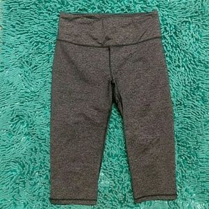 VSX knockout crop leggings